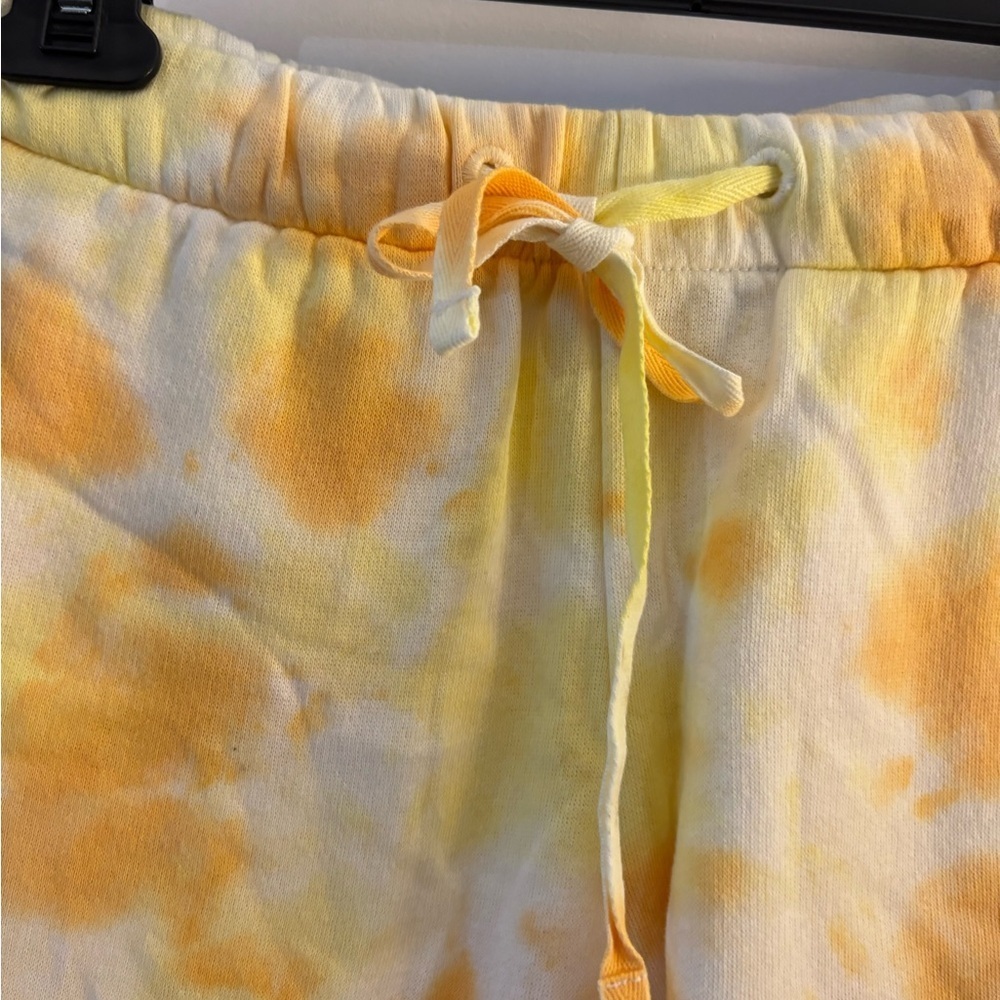 Zella Yellow Tie-Dye Lounge Shorts NWT sz M - Picture 3 of 5
